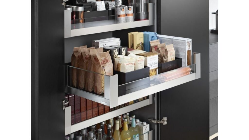 Mastering-Storage-Blum-Space-Tower