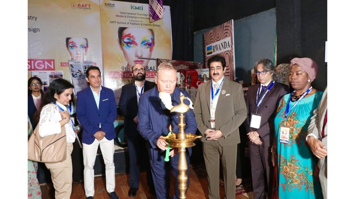 Noida-Becomes-Global-Fashion-Capital-with-9th-Fashion-and-Design-Week-Inauguration
